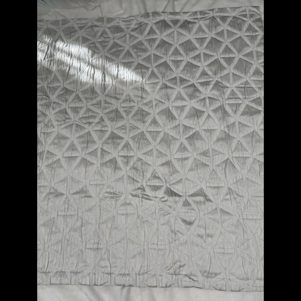 NEW Hotel Collection‎ Interlattice Quilted (1) Euro